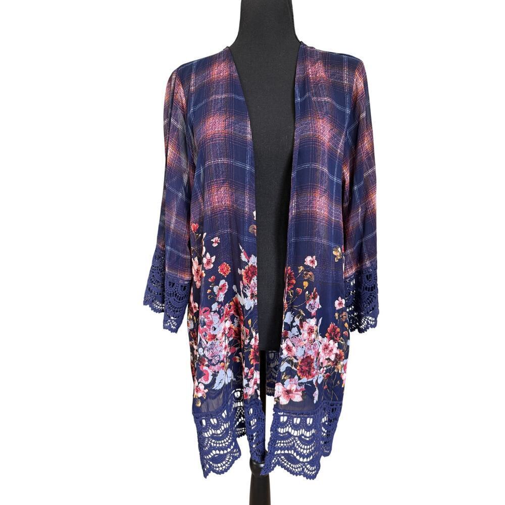 Xhilaration Kimono Sz M/L Blue Pattern Lace Trim on Sleeves & Hem | EUC